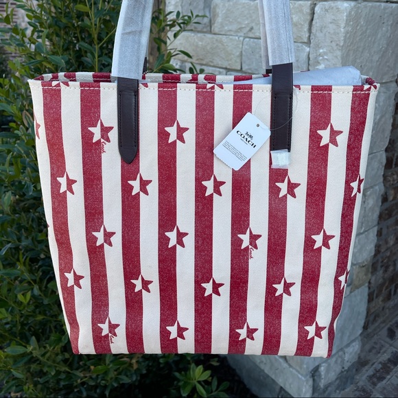 🌟 🆕 COACH TOTE WITH STRIPE STAR PRINT - Picture 2 of 11